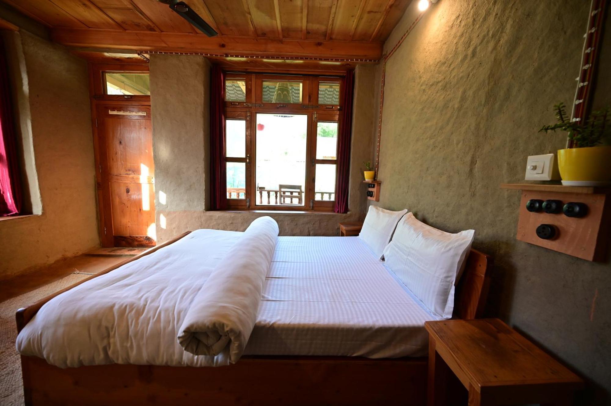 Himalayan Mud Resort カソル エクステリア 写真
