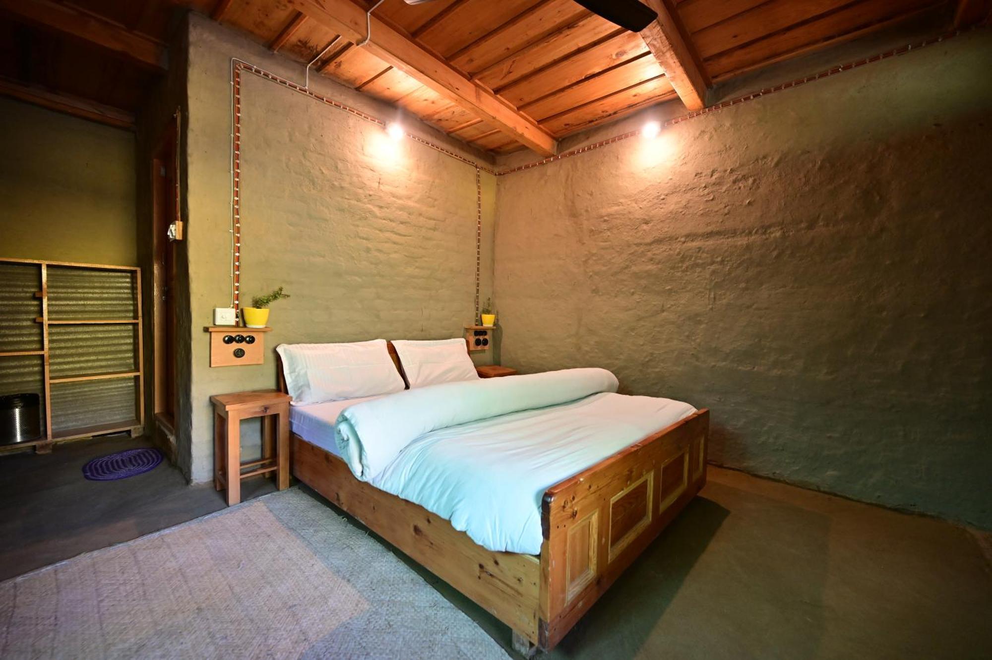 Himalayan Mud Resort カソル エクステリア 写真